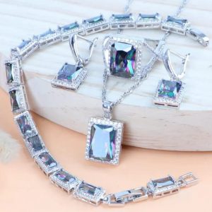 Silver and litmus shine stone set