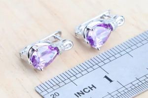 Silver and lilac stone set