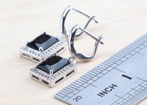 Silver and black stone set