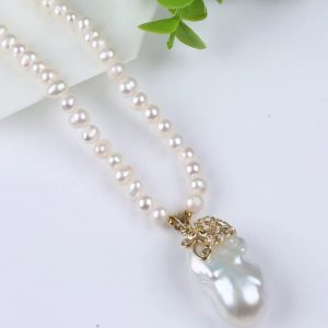 Natural pearl necklace with white gold finish